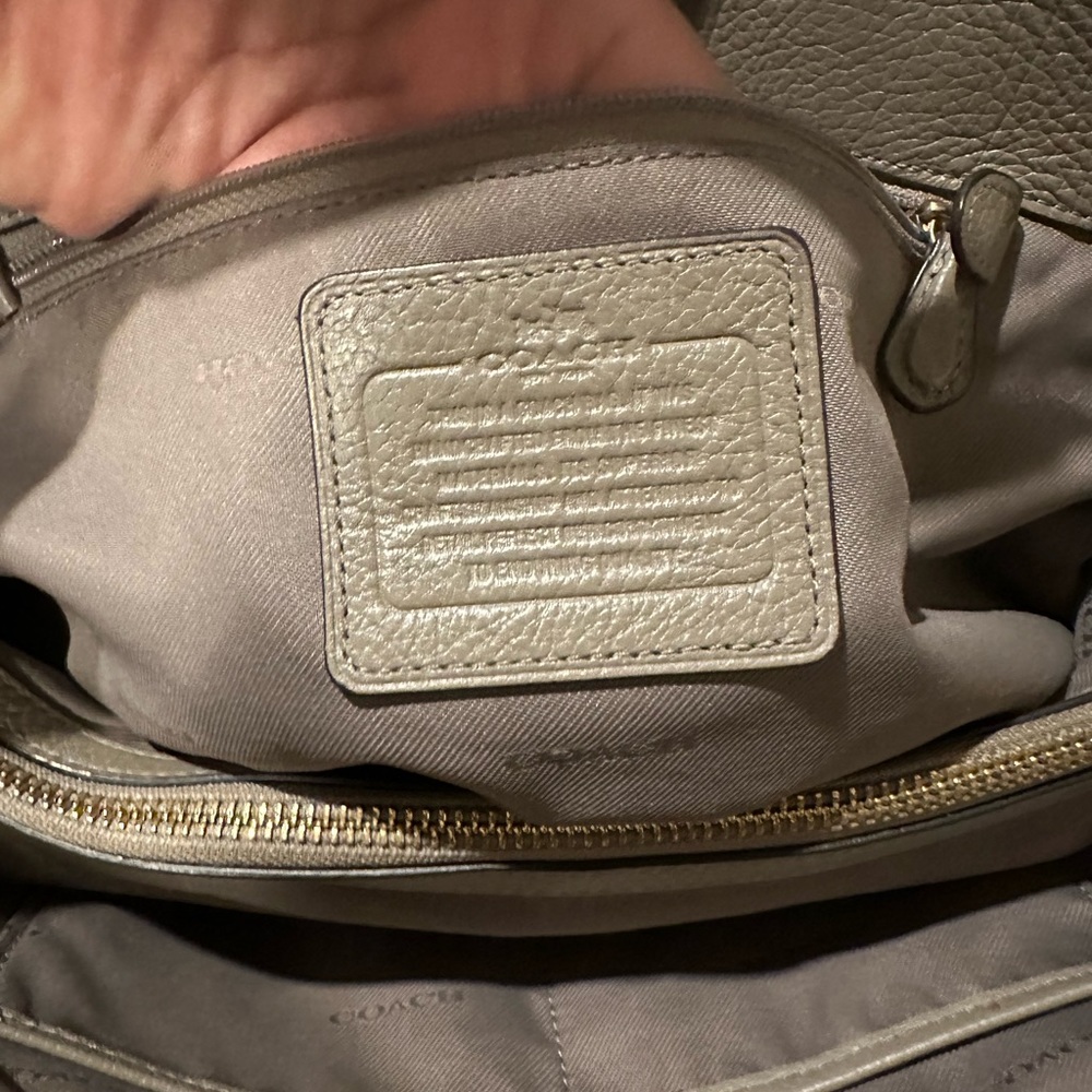 EUC Coach satchel - Picture 4 of 15
